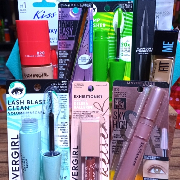 Makeup bundle - Picture 1 of 1